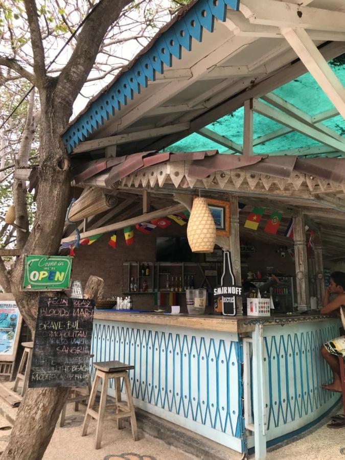 The Exile Sunset Bar & Bungalow Джили Трауанган Екстериор снимка